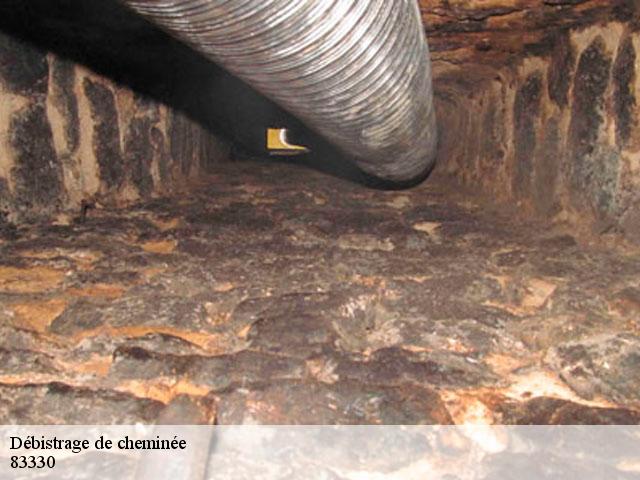 Débistrage de cheminée 83330